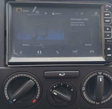 Белый Фольксваген Transporter, объемом двигателя 2.5 л и пробегом 445 тыс. км за 11000 $, фото 10 на Automoto.ua