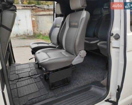 Білий Фольксваген Transporter, об'ємом двигуна 1.9 л та пробігом 340 тис. км за 8250 $, фото 4 на Automoto.ua