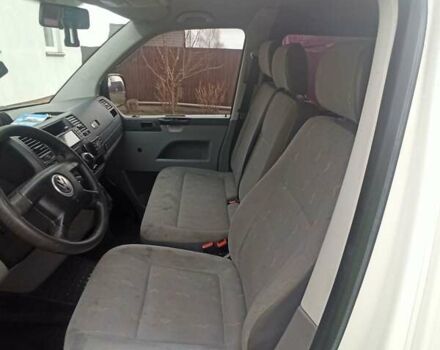 Белый Фольксваген Transporter, объемом двигателя 1.9 л и пробегом 400 тыс. км за 9000 $, фото 5 на Automoto.ua