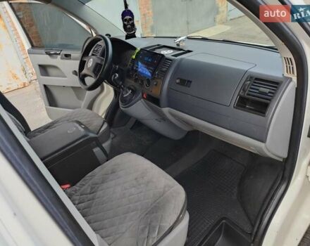 Білий Фольксваген Transporter, об'ємом двигуна 1.9 л та пробігом 340 тис. км за 8250 $, фото 9 на Automoto.ua