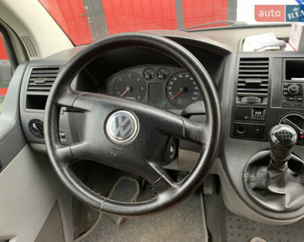 Белый Фольксваген Transporter, объемом двигателя 2.5 л и пробегом 144 тыс. км за 9900 $, фото 7 на Automoto.ua