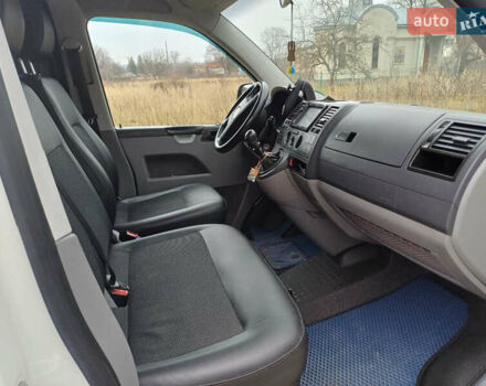 Белый Фольксваген Transporter, объемом двигателя 2.46 л и пробегом 314 тыс. км за 8800 $, фото 9 на Automoto.ua