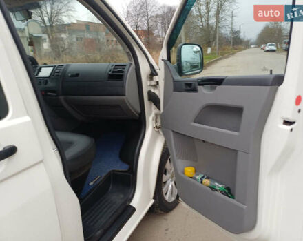 Белый Фольксваген Transporter, объемом двигателя 2.46 л и пробегом 314 тыс. км за 8800 $, фото 7 на Automoto.ua