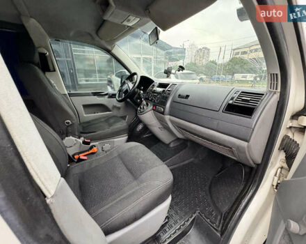 Белый Фольксваген Transporter, объемом двигателя 1.9 л и пробегом 300 тыс. км за 6999 $, фото 13 на Automoto.ua