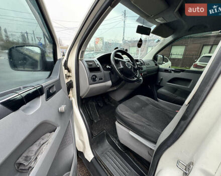 Белый Фольксваген Transporter, объемом двигателя 1.9 л и пробегом 300 тыс. км за 6999 $, фото 12 на Automoto.ua