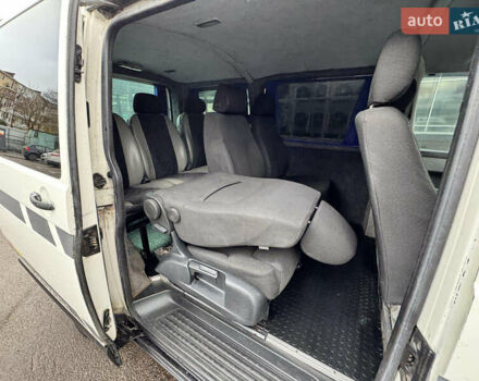 Белый Фольксваген Transporter, объемом двигателя 1.9 л и пробегом 300 тыс. км за 6999 $, фото 14 на Automoto.ua