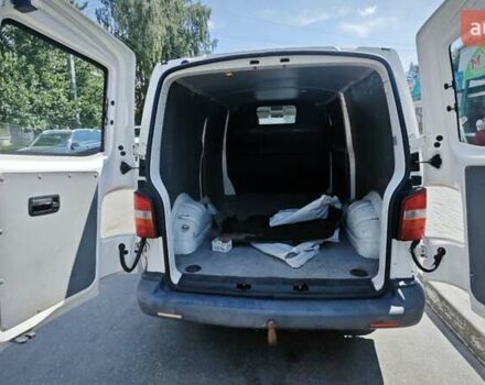 Белый Фольксваген Transporter, объемом двигателя 2.46 л и пробегом 350 тыс. км за 7600 $, фото 1 на Automoto.ua