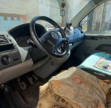 Білий Фольксваген Transporter, об'ємом двигуна 1.9 л та пробігом 370 тис. км за 7000 $, фото 5 на Automoto.ua