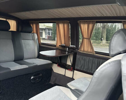 Белый Фольксваген Transporter, объемом двигателя 2.46 л и пробегом 285 тыс. км за 9800 $, фото 17 на Automoto.ua