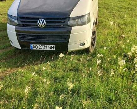 Белый Фольксваген Transporter, объемом двигателя 2.5 л и пробегом 286 тыс. км за 8300 $, фото 1 на Automoto.ua