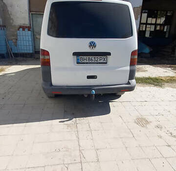 Білий Фольксваген Transporter, об'ємом двигуна 1.9 л та пробігом 370 тис. км за 7000 $, фото 4 на Automoto.ua