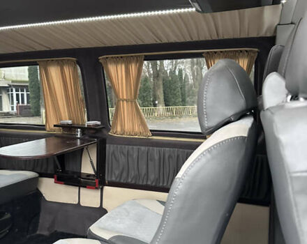 Белый Фольксваген Transporter, объемом двигателя 2.46 л и пробегом 285 тыс. км за 9800 $, фото 23 на Automoto.ua