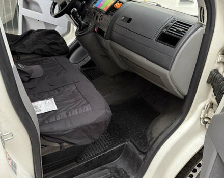 Білий Фольксваген Transporter, об'ємом двигуна 2.5 л та пробігом 274 тис. км за 11500 $, фото 22 на Automoto.ua