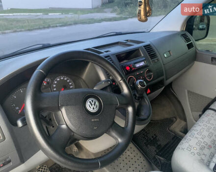 Білий Фольксваген Transporter, об'ємом двигуна 1.9 л та пробігом 390 тис. км за 7000 $, фото 4 на Automoto.ua