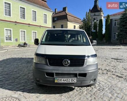 Белый Фольксваген Transporter, объемом двигателя 2.5 л и пробегом 190 тыс. км за 13500 $, фото 1 на Automoto.ua