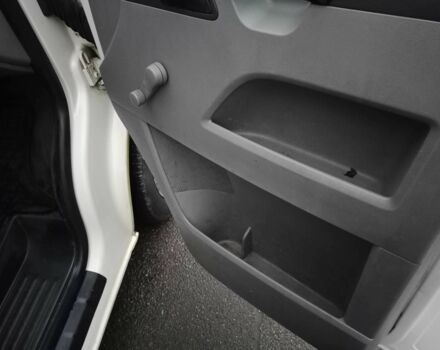 Белый Фольксваген Transporter, объемом двигателя 2.5 л и пробегом 267 тыс. км за 9600 $, фото 10 на Automoto.ua