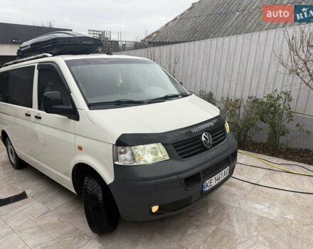 Білий Фольксваген Transporter, об'ємом двигуна 2.5 л та пробігом 274 тис. км за 11500 $, фото 1 на Automoto.ua