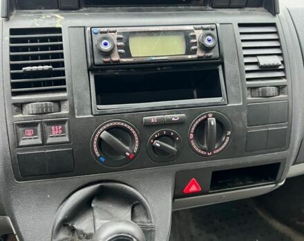 Белый Фольксваген Transporter, объемом двигателя 2.5 л и пробегом 398 тыс. км за 5831 $, фото 4 на Automoto.ua