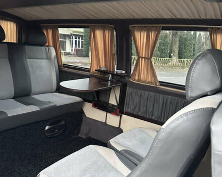 Белый Фольксваген Transporter, объемом двигателя 2.46 л и пробегом 285 тыс. км за 9800 $, фото 16 на Automoto.ua