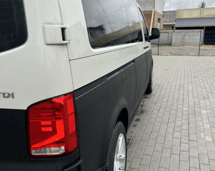 Білий Фольксваген Transporter, об'ємом двигуна 2.46 л та пробігом 308 тис. км за 10500 $, фото 5 на Automoto.ua