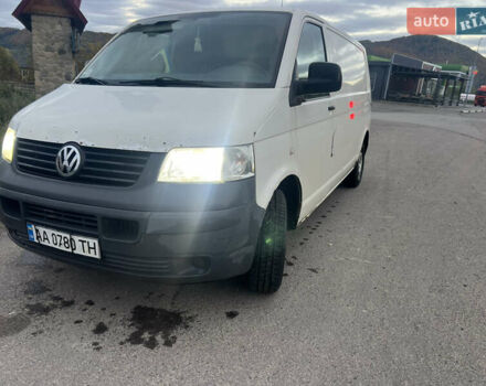 Белый Фольксваген Transporter, объемом двигателя 2.46 л и пробегом 445 тыс. км за 5900 $, фото 3 на Automoto.ua