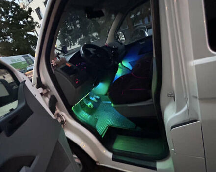 Белый Фольксваген Transporter, объемом двигателя 2.46 л и пробегом 425 тыс. км за 7000 $, фото 6 на Automoto.ua