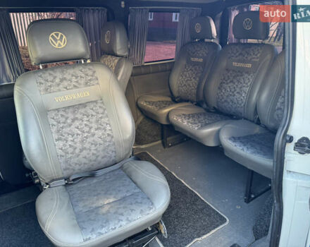 Белый Фольксваген Transporter, объемом двигателя 1.9 л и пробегом 293 тыс. км за 9850 $, фото 6 на Automoto.ua