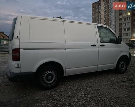 Белый Фольксваген Transporter, объемом двигателя 1.9 л и пробегом 207 тыс. км за 8200 $, фото 1 на Automoto.ua