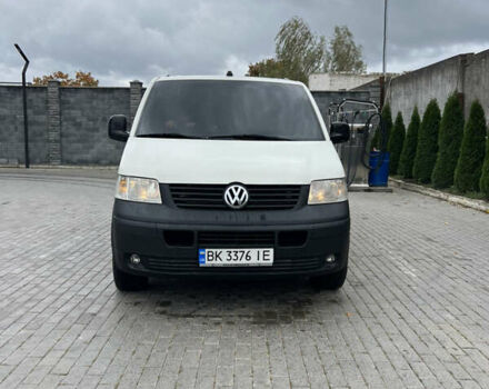 Білий Фольксваген Transporter, об'ємом двигуна 2.46 л та пробігом 308 тис. км за 10500 $, фото 1 на Automoto.ua