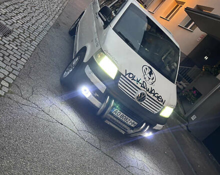 Белый Фольксваген Transporter, объемом двигателя 2.46 л и пробегом 425 тыс. км за 7000 $, фото 4 на Automoto.ua