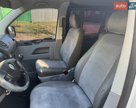 Белый Фольксваген Transporter, объемом двигателя 1.9 л и пробегом 293 тыс. км за 9850 $, фото 21 на Automoto.ua