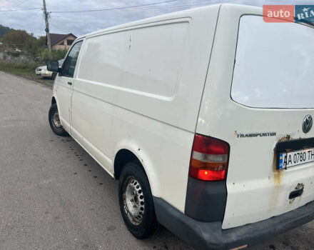 Белый Фольксваген Transporter, объемом двигателя 2.46 л и пробегом 445 тыс. км за 5900 $, фото 2 на Automoto.ua