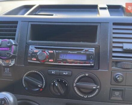 Білий Фольксваген Transporter, об'ємом двигуна 1.9 л та пробігом 246 тис. км за 12800 $, фото 28 на Automoto.ua