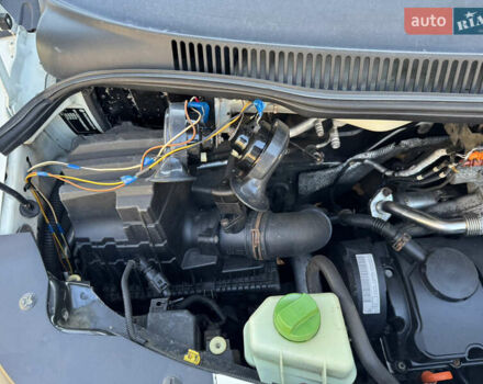 Белый Фольксваген Transporter, объемом двигателя 1.9 л и пробегом 293 тыс. км за 9850 $, фото 41 на Automoto.ua