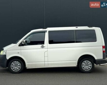 Білий Фольксваген Transporter, об'ємом двигуна 1.97 л та пробігом 318 тис. км за 9800 $, фото 1 на Automoto.ua