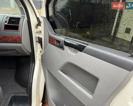 Белый Фольксваген Transporter, объемом двигателя 2.5 л и пробегом 269 тыс. км за 10600 $, фото 29 на Automoto.ua