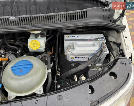 Белый Фольксваген Transporter, объемом двигателя 2.5 л и пробегом 269 тыс. км за 10600 $, фото 43 на Automoto.ua