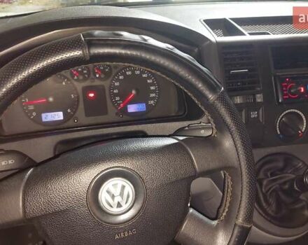 Білий Фольксваген Transporter, об'ємом двигуна 2.46 л та пробігом 325 тис. км за 9800 $, фото 6 на Automoto.ua