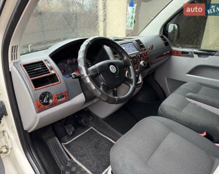 Белый Фольксваген Transporter, объемом двигателя 2.5 л и пробегом 269 тыс. км за 10600 $, фото 36 на Automoto.ua