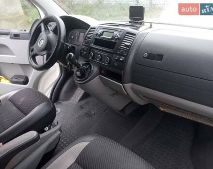 Белый Фольксваген Transporter, объемом двигателя 2 л и пробегом 349 тыс. км за 11500 $, фото 11 на Automoto.ua