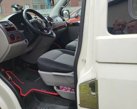 Білий Фольксваген Transporter, об'ємом двигуна 0 л та пробігом 300 тис. км за 10500 $, фото 3 на Automoto.ua