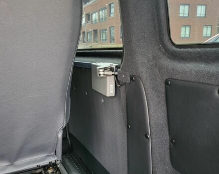 Білий Фольксваген Transporter, об'ємом двигуна 0 л та пробігом 300 тис. км за 10500 $, фото 7 на Automoto.ua