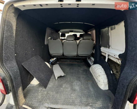 Белый Фольксваген Transporter, объемом двигателя 1.97 л и пробегом 425 тыс. км за 10000 $, фото 7 на Automoto.ua
