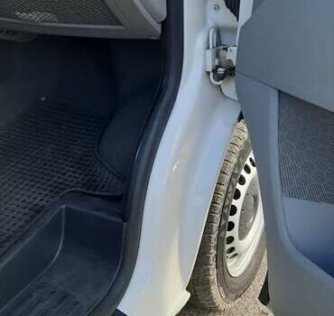 Белый Фольксваген Transporter, объемом двигателя 2 л и пробегом 199 тыс. км за 12800 $, фото 12 на Automoto.ua