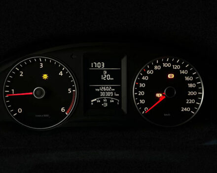 Белый Фольксваген Transporter, объемом двигателя 2 л и пробегом 382 тыс. км за 13700 $, фото 9 на Automoto.ua