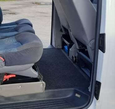 Белый Фольксваген Transporter, объемом двигателя 2 л и пробегом 199 тыс. км за 12800 $, фото 3 на Automoto.ua