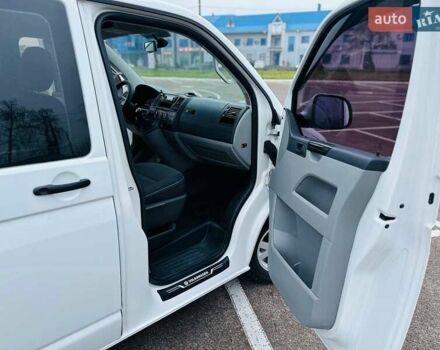Белый Фольксваген Transporter, объемом двигателя 2 л и пробегом 190 тыс. км за 13999 $, фото 27 на Automoto.ua