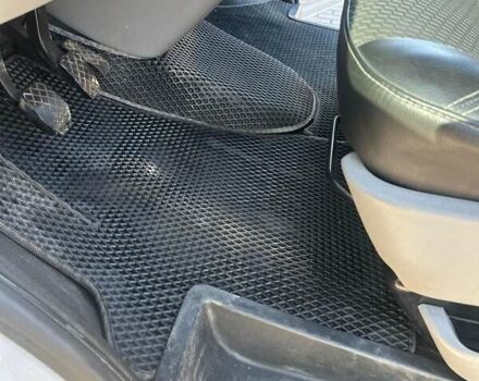 Білий Фольксваген Transporter, об'ємом двигуна 1.97 л та пробігом 406 тис. км за 12000 $, фото 20 на Automoto.ua