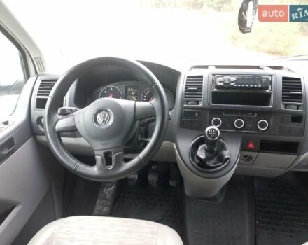Білий Фольксваген Transporter, об'ємом двигуна 2 л та пробігом 320 тис. км за 12900 $, фото 12 на Automoto.ua