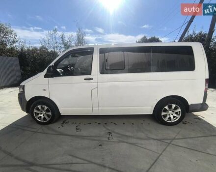 Белый Фольксваген Transporter, объемом двигателя 2 л и пробегом 361 тыс. км за 13999 $, фото 1 на Automoto.ua